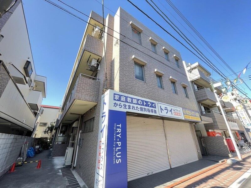J-courtの外観