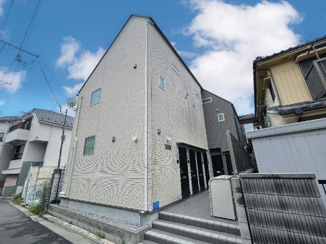バーミープレイス金町の外観