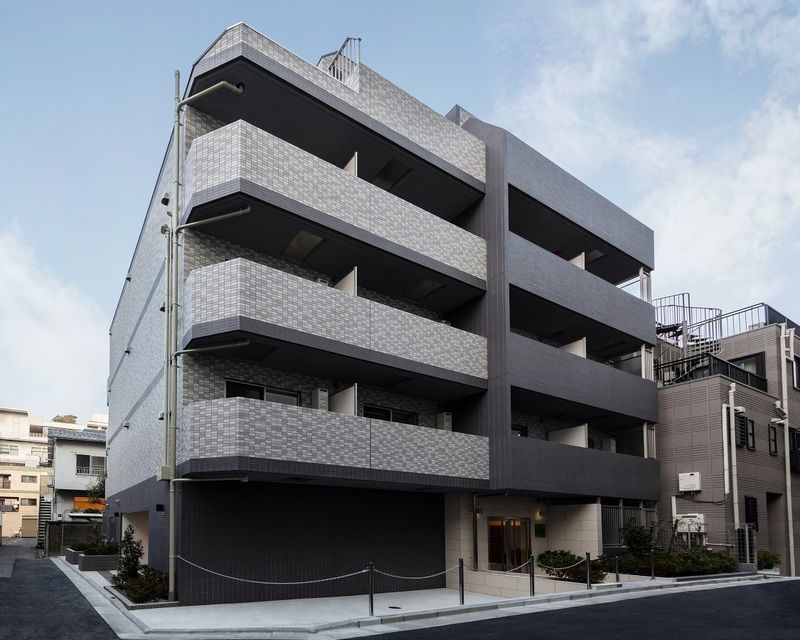 ドゥーエ四谷三丁目の外観