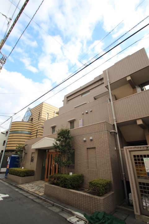 カスタリア千駄ヶ谷の外観