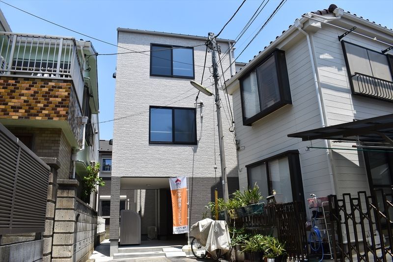 ガーデンズアイリスの外観