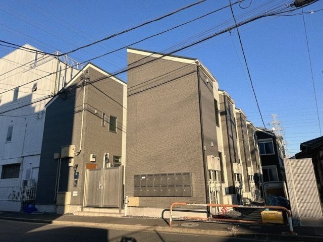 TOKYOβ西新井大師西7の外観