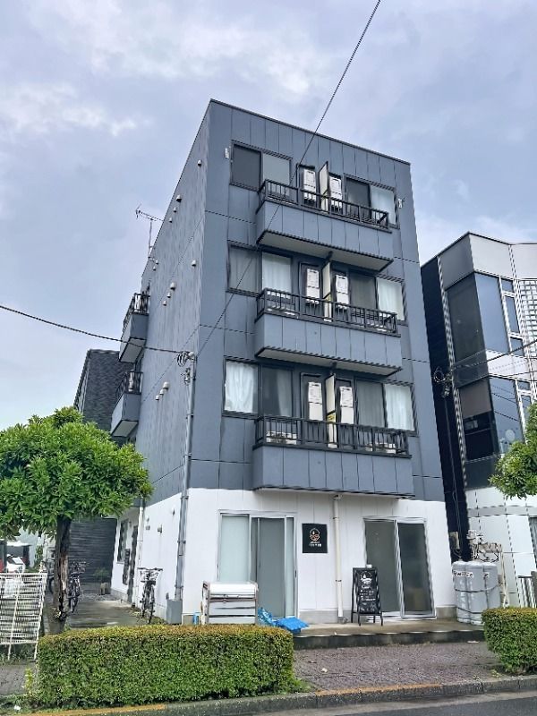 M・シャルムの外観