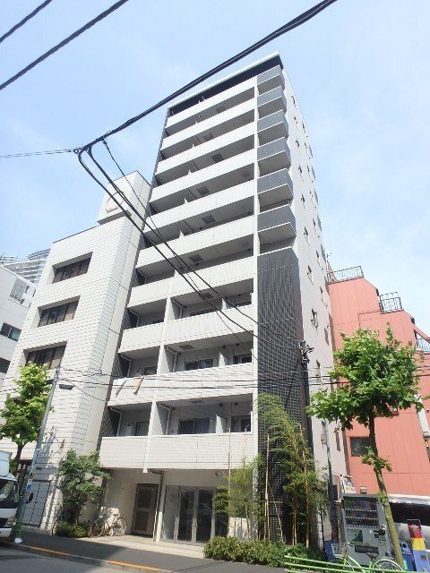 CITY SPIRE 新富町の外観