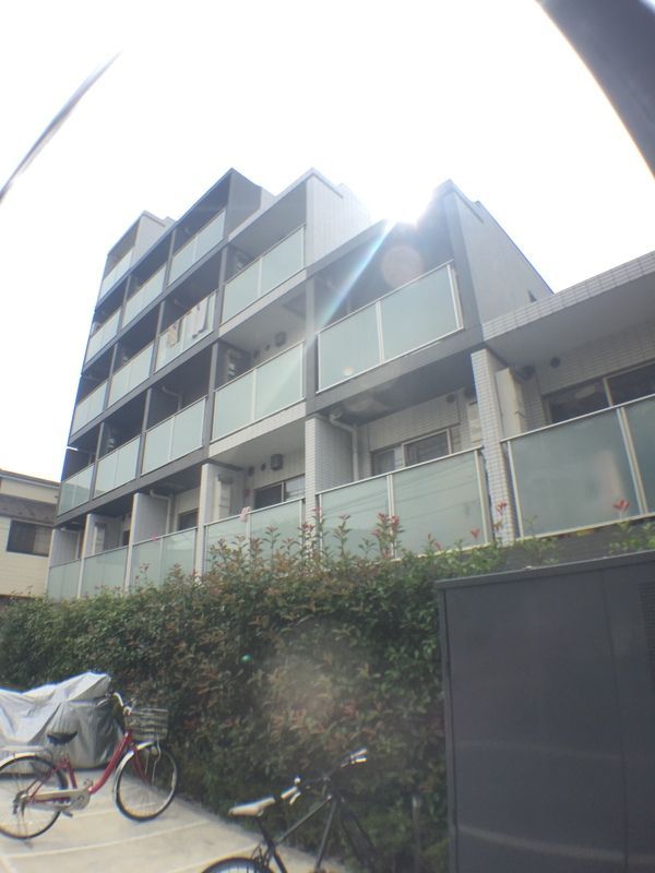 B CITY 高田馬場 ALIVIEの外観