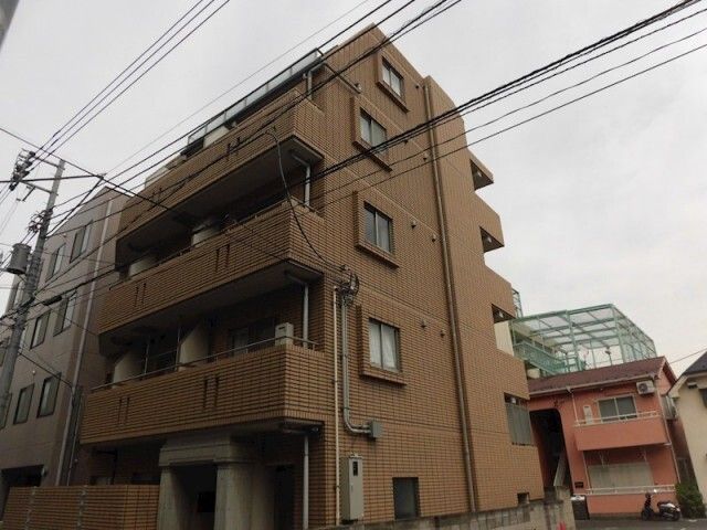ラ・プティ・メゾンの外観