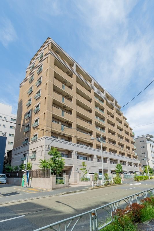ラサンテ広尾の外観
