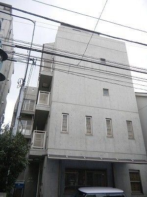 HIRO APTMTの外観