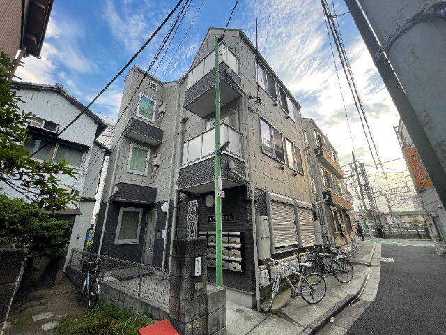 エテルノ北千住の外観