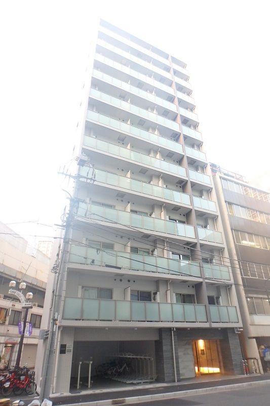 GRAN PASEO神田駅前の外観