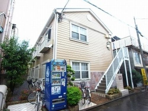 リリックコート翔の外観