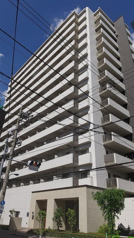 クロスレジデンス東十条の外観