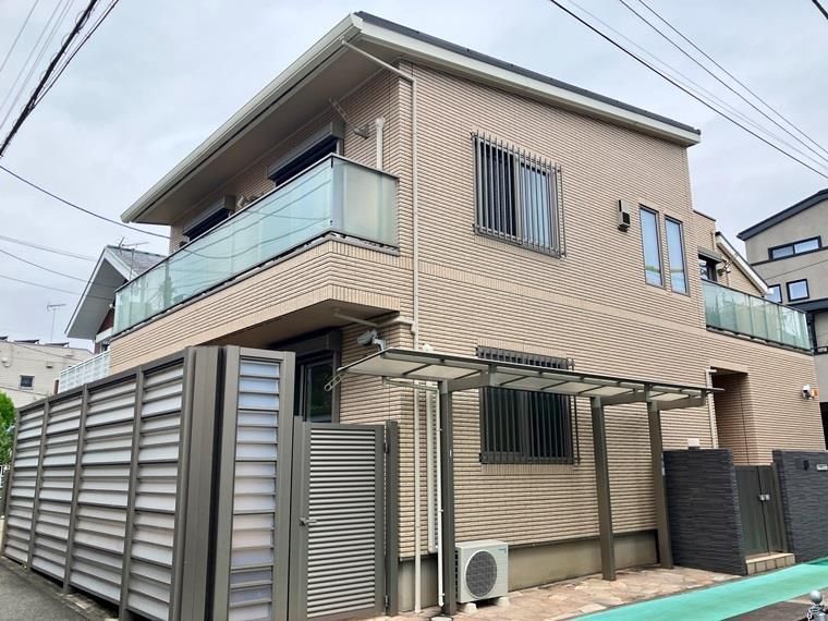 代沢戸建の外観