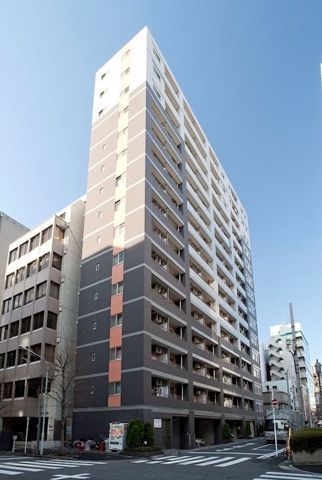 レジディア三越前の外観